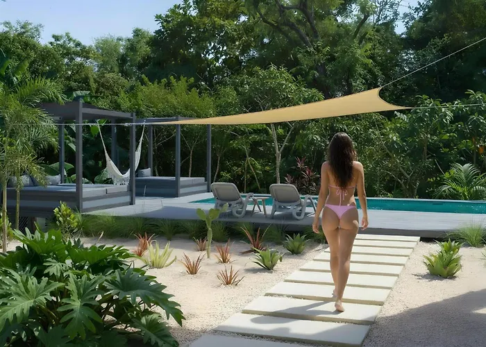 Bo Jungle - Steps To - Surf Pool 4
